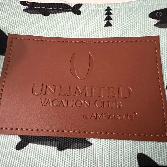 Marca The Seaside Style Shark Canvas Look Paper Straw Tote Large - Picture 6 of 15